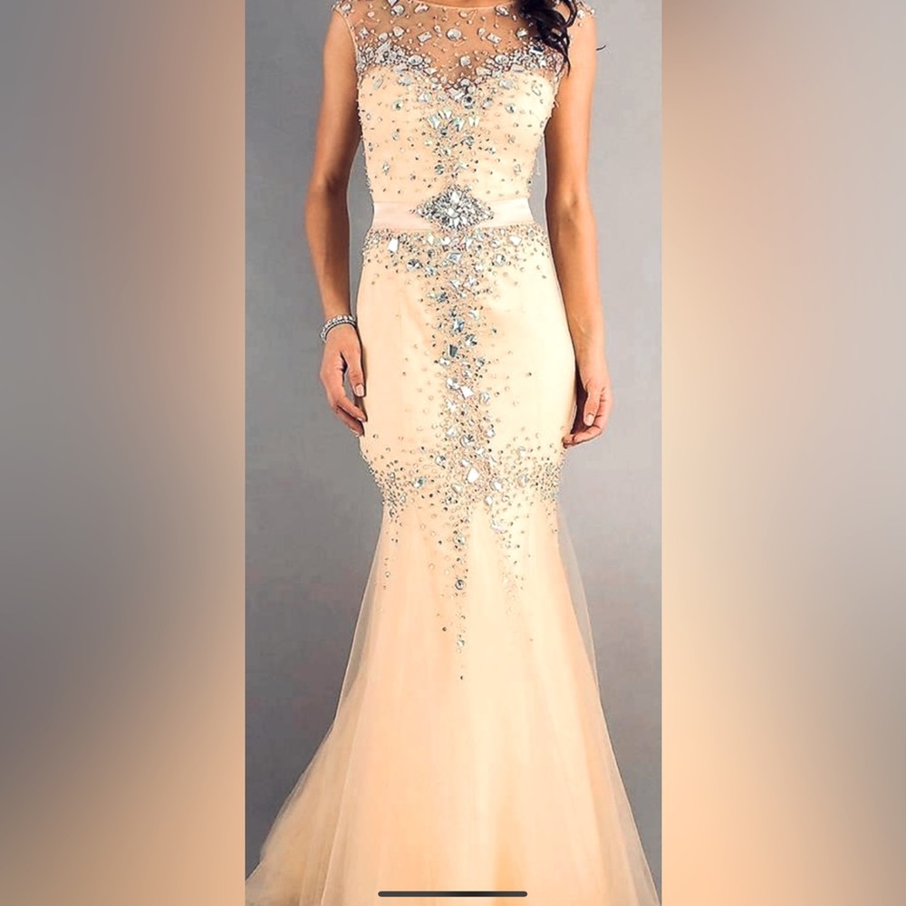 NWT Dave & Johnny Champagne/Tan Prom Pageant Homecoming Mermaid Gown Dress 4/6